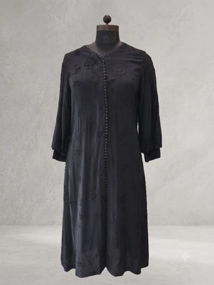 Tonal Embroidered Button-Down Monto Coat – Noir Bloom