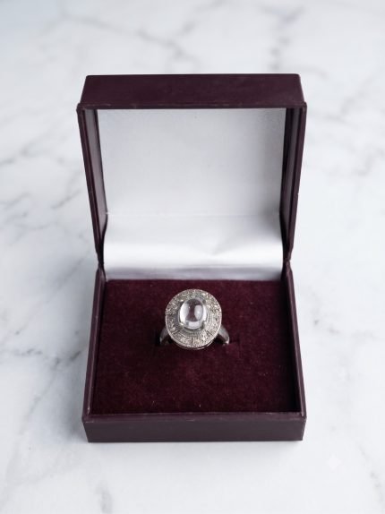 Sacred Dur-e-Najaf Vintage Oval Medallion Halo Ring