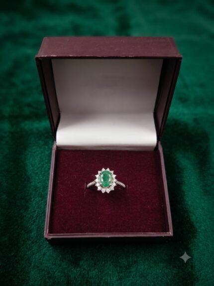 Royal Natural Emerald (Panna) Floral Halo Ring
