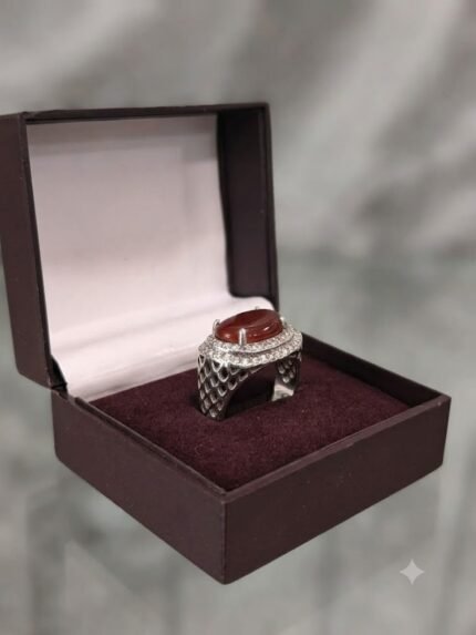 Imperial Lattice Red Aqeeq (Carnelian Agate) Statement Signet Ring