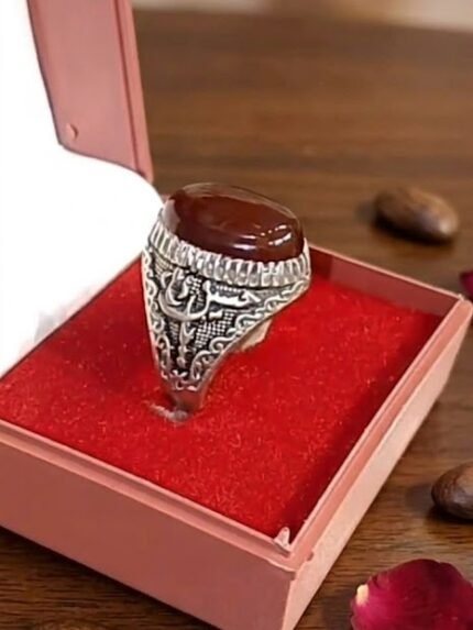 Handcrafted Dark Red Yemeni Aqeeq (Carnelian) Men's Signet Ring